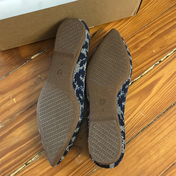 COPY - BRAND NEW Rothy’s The Point ll color Indigo Cat size 8 - Picture 2 of 5